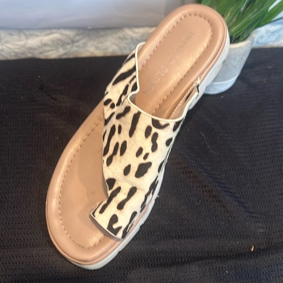 Donald J. Pliner Shoes - Donald Pliner Lepirad Print Sandals